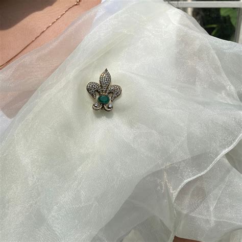 Eterno India - Modern Indian Heirloom