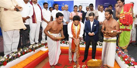 Jagan pushes YSRCP poll pitch with 7-star hotels, farmer compensation ...