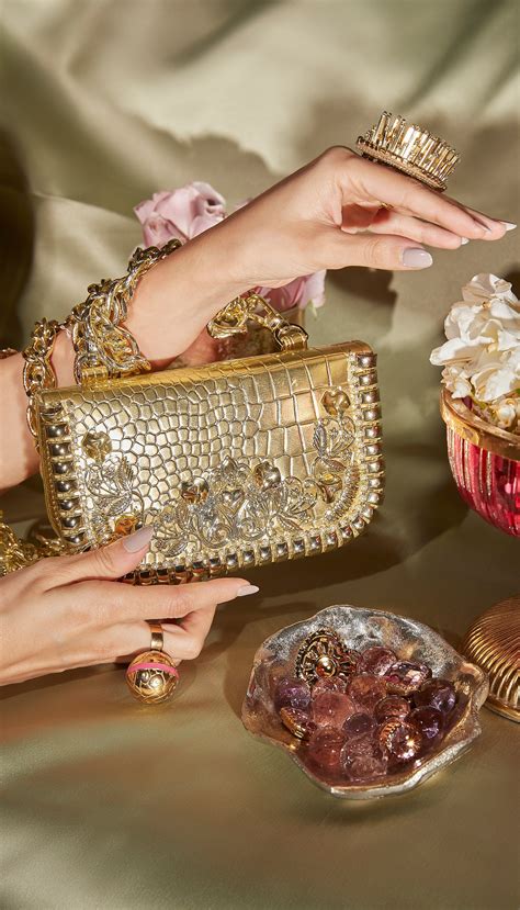Buy Aurelia Chainlink: Belt Bag Medium Online - Papa Don't Preach