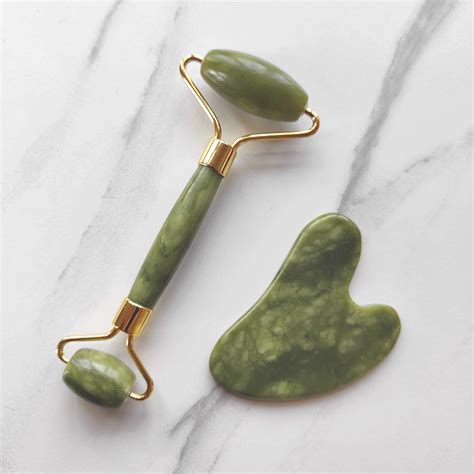 2 piece set - Jade Roller and Gua Sha Gift set - Jade Face Roller ...