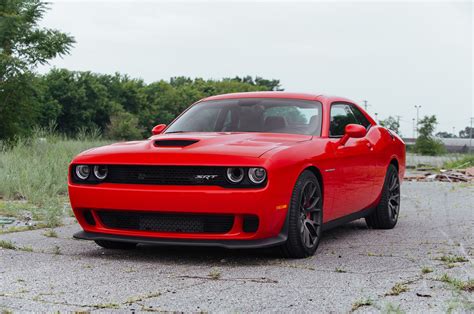 2015 Dodge Challenger SRT Hellcat Review