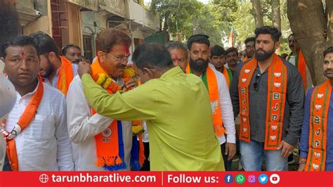 Assembly Election 2024 : ढोल ताशांचा गजर, फटाक्यांची आतिषबाजी ...