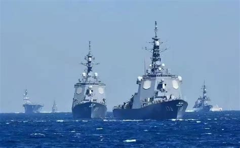 2023年中国海军：拥有21艘万吨巨舰，50艘驱逐舰，100艘护卫舰_腾讯新闻