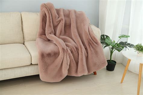 Modern Soft Luxury Chinchilla Feel Faux Fur Throw India | Ubuy