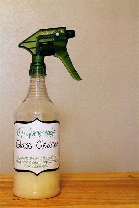 homemade glass cleaner 004 ⋆ Homemade for Elle