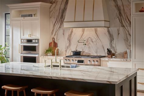 Herald Wholesale Premier Bath Lighting & Hardware - Troy-Michigan