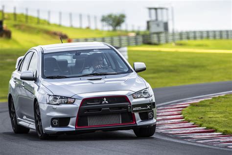 MITSUBISHI Lancer Evolution X specs & photos - 2008, 2009, 2010, 2011, 2012, 2013, 2014, 2015 ...
