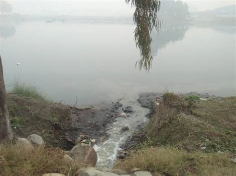 एनजीटी के आदेश दरकिनार, यमुना में गिर रहे निगम के नाले - Municipal ...