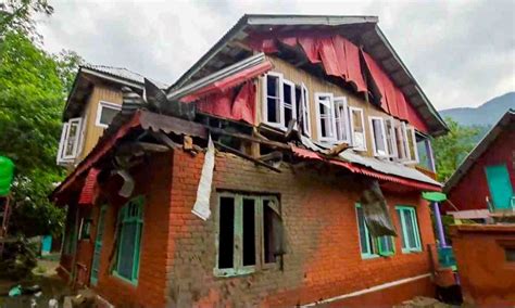 Pakistani troops shell areas near LoC, woman killed