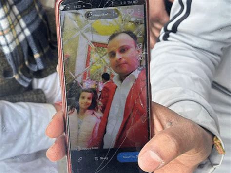 9-Year-Old Girl Dies in Delhi Stampede After Iron Rod Pierces Her Head ...