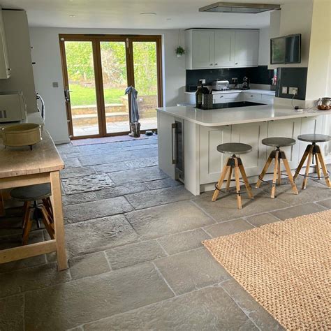 Natural Stone Floors Kitchen