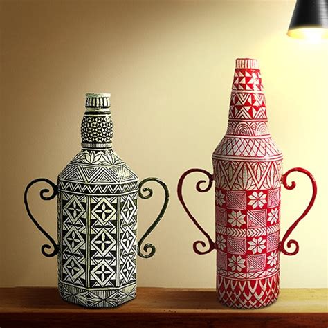 Bottles With African Mud Patterns | Hobby Ideas