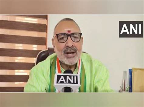 "Arvind Kejriwal has lost all morality," says Giriraj Singh