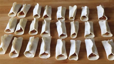 3种剩饺子皮的做法，简单易上手，比包着吃要香100倍！__财经头条