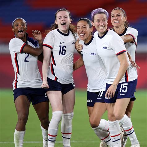U.S. Soccer Makes Historic Agreement With Players for Equal Pay