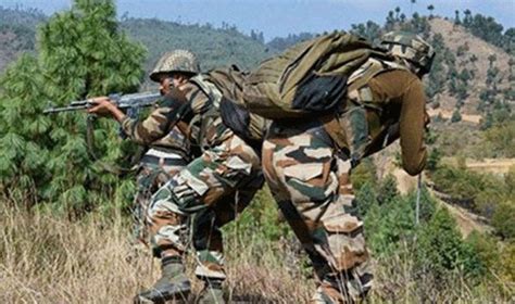 pathankot one intruder of pakistan shoot by bsf - India TV Hindi