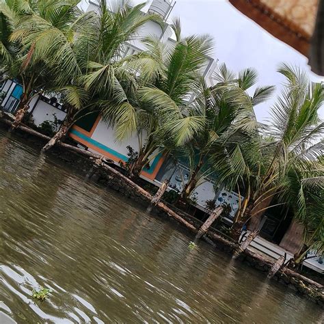 PUTHUVYPE BEACH - All You Need to Know BEFORE You Go 2026 (with Photos ...