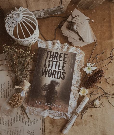 Book Review: Three Little Words - 𝒟𝓊𝒸𝒽𝑒𝓈𝓈 𝒫𝒶𝑔𝑒