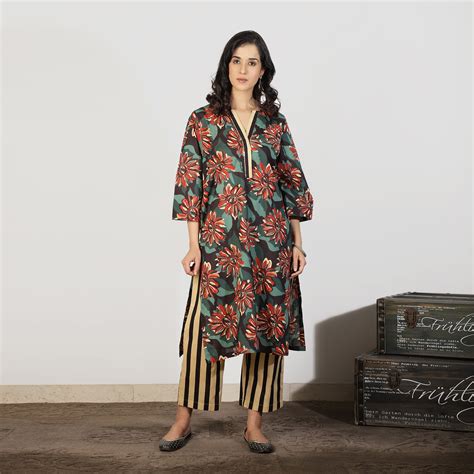 Multicoloured Kurta Set with Striped Pants | Spring Soul