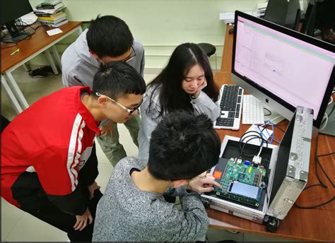 第46届世界技能大赛湖北省选拔赛商务软件解决方案项目在武汉工商学院开赛