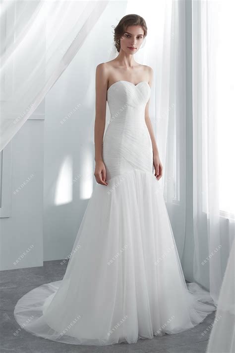 Ivory Pleated Tulle Trumpet Bridal Dress | Brydealo | Brydealo