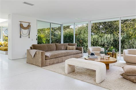 Mandy Moore’s Home Is for Sale, and We Never Noticed These 5 Spaces