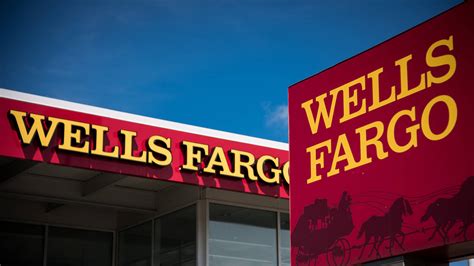 Download Wells Fargo Signs Wallpaper | Wallpapers.com