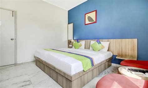 Treebo Trend Mall View, Gurgaon - Book by Hour & Save Upto 70% on ...