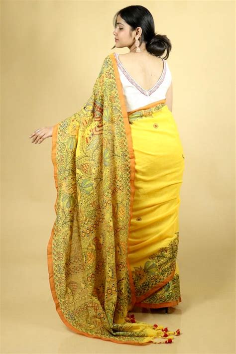 Diorama Designs Madhubani Handpainted "Son-Chidiyaa" Padded Blouse ...