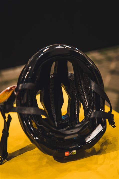 Kask Sintesi (Black) – Mastermind Bicycle Studio