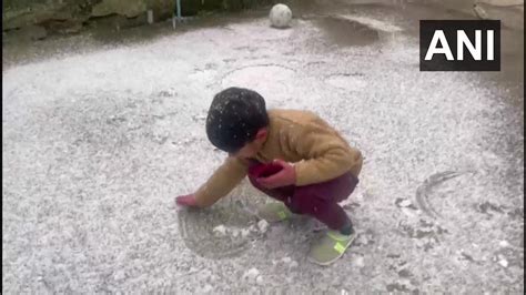 Himachal Pradesh: Lahaul-Spiti receives season's first snowfall