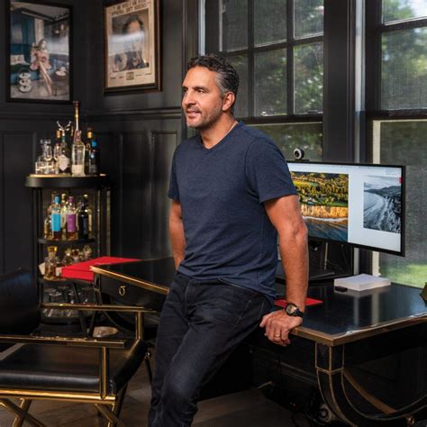The net worth of Buying Beverly Hills property mogul Mauricio Umansky