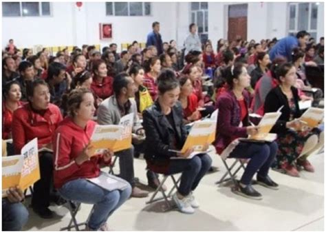 美國在台協會轉載文章 揭新疆再教育營經歷