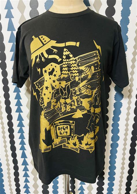 2025springTシャツ Black | RAZ