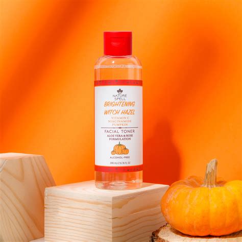 Brightening Witch Hazel Face Toner with Vitamin C – Nature Spell India