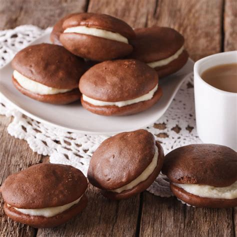 Homemade Moon Pies Recipe - Insanely Good