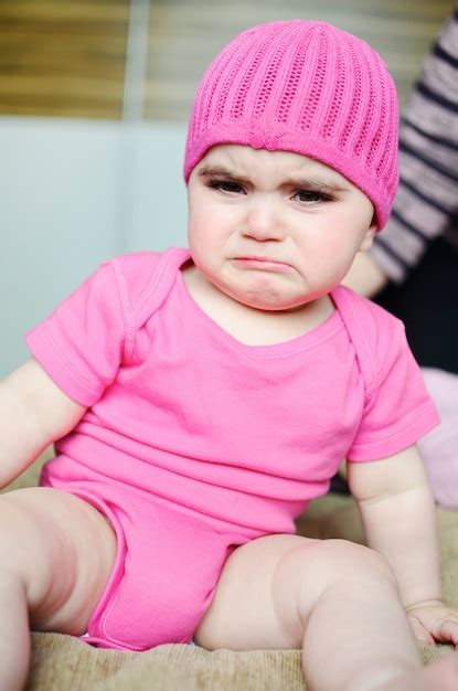 Bambina piangere | Foto Gratis