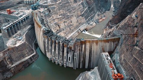 世界在建最大水电工程白鹤滩水电站开始蓄水