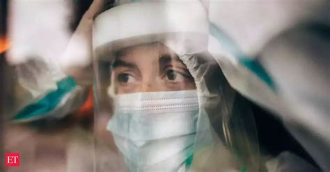 cdc: Omicron sub-variant BA.2 makes up about 35% of COVID variants in ...