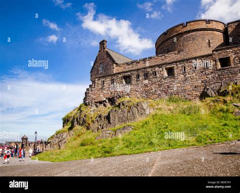 Historic fortress Edinburgh Castle built on a volcanic Castle Rock, Scotland, UK Stock Photo - Alamy