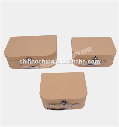 Hand Carry Paper Box Packaging Design 的图像结果