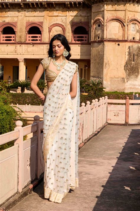 Ivory Banaras Butti Saree – Monisha Jaising