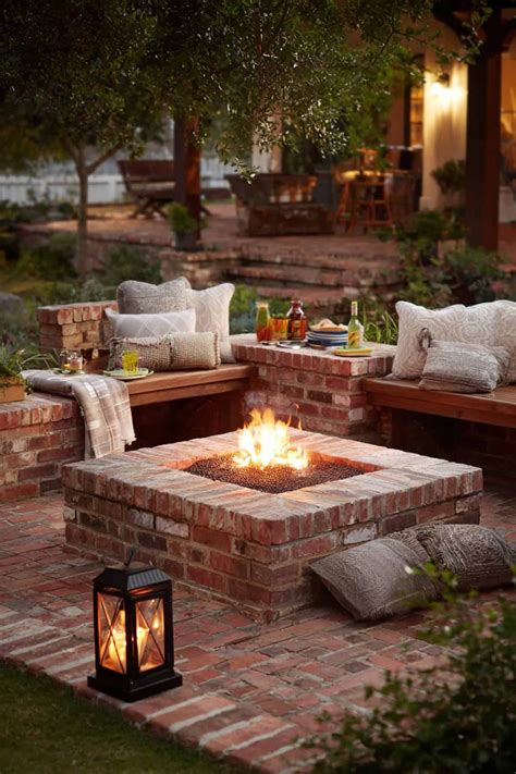 33 Brick Fire Pit Ideas to Fall in Love With