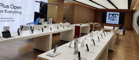 OnePlus Experience store, Ghatkopar West | Official store