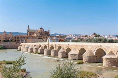 29 Tourist places in Spain to Visit: Famous Places & Tourist Attractions