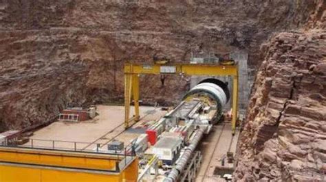 Rat miners to reach Telangana tunnel collapse site; no communication ...