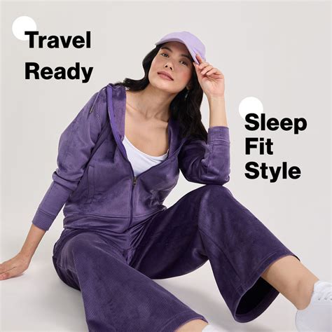 Buy Nykd by Nykaa Velour Hug Hooded Jacket for Women-Soft Winter Wear ...