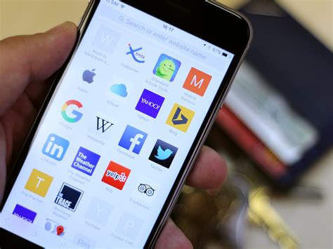 How To Use The Safari Web Browser On iPhone | CitizenSide