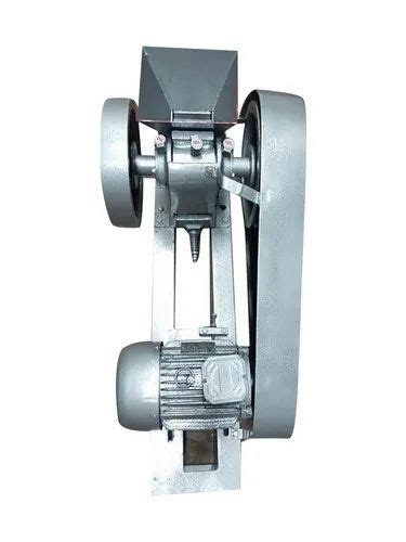 Manufacturer of Jaw Crusher & Lab Pulveriser by Science Industries, New ...