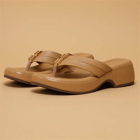 Luke Slip-on Wedge For Women in Beige, Black & Gold | Eridani